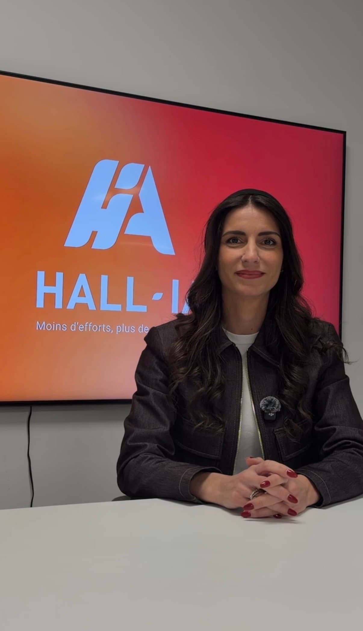 Formateur HALL·IA animant une formation à l'intelligence artificielle en entreprise
